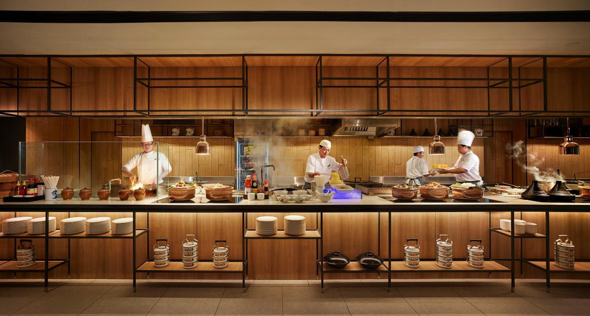 槟城宾乐雅度假村酒店 峇都丁宜 外观 照片 Live kitchen at The Pier, Hong Kong International Airport